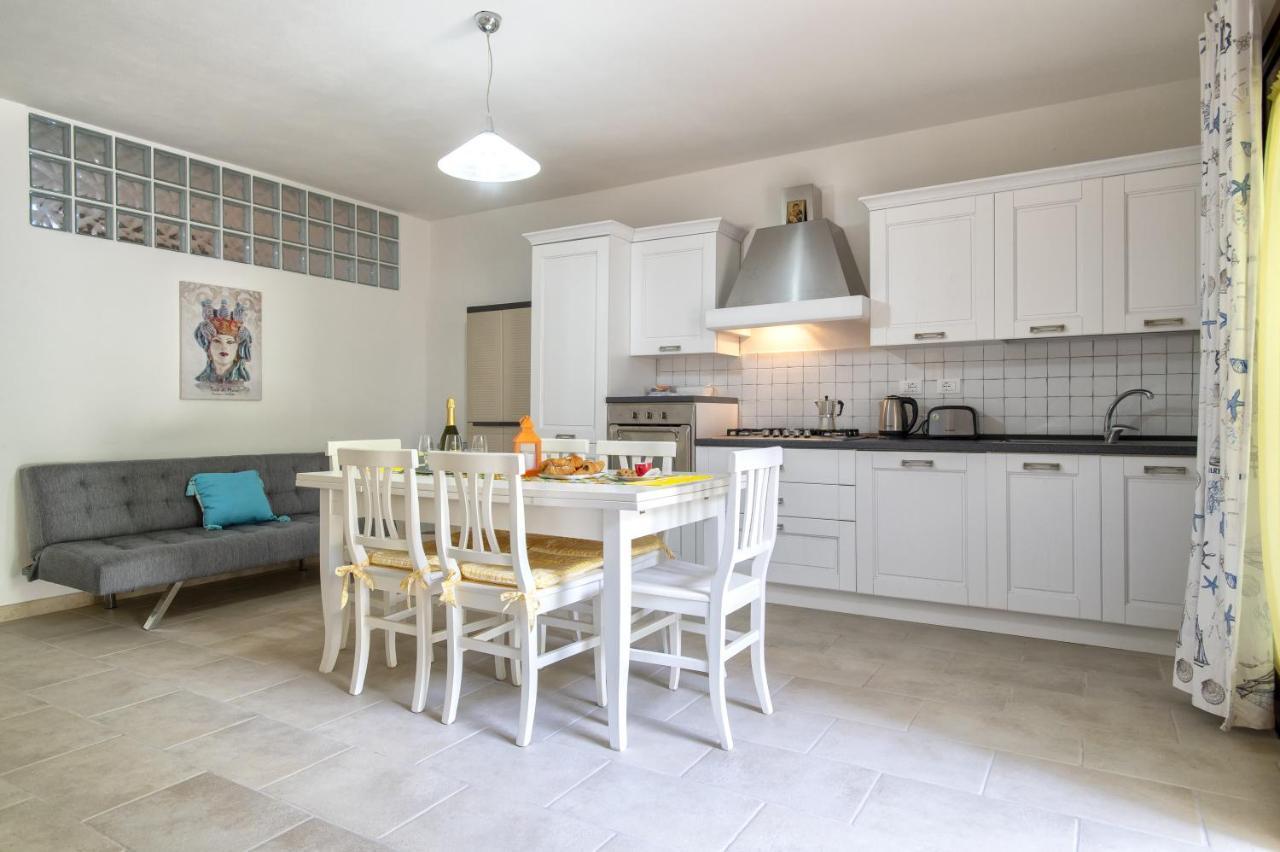 Soleluna Apartment Castelsardo Buitenkant foto